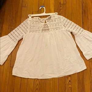 ENDLESS ROSE: White crochet blouse
